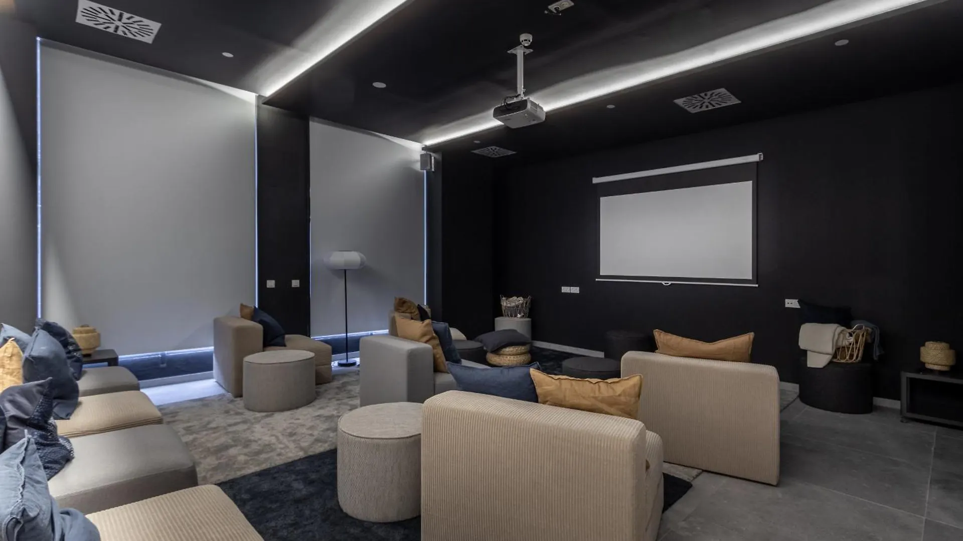 Apartament Malaga Skyline 2 Pool & Parking Free